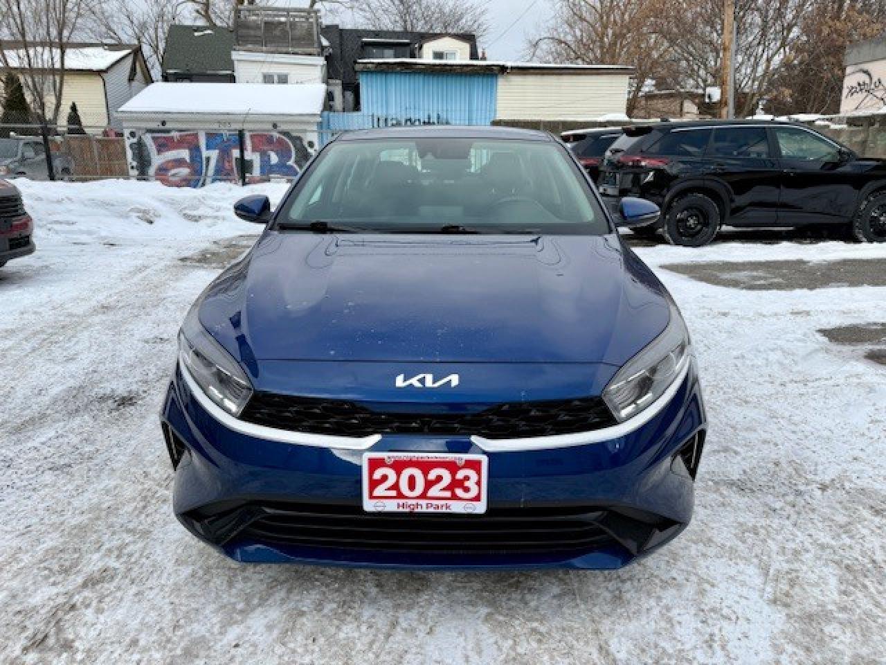 2023 Kia Forte EX IVT Photo