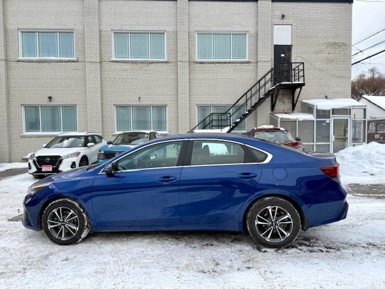 2023 Kia Forte EX IVT Photo