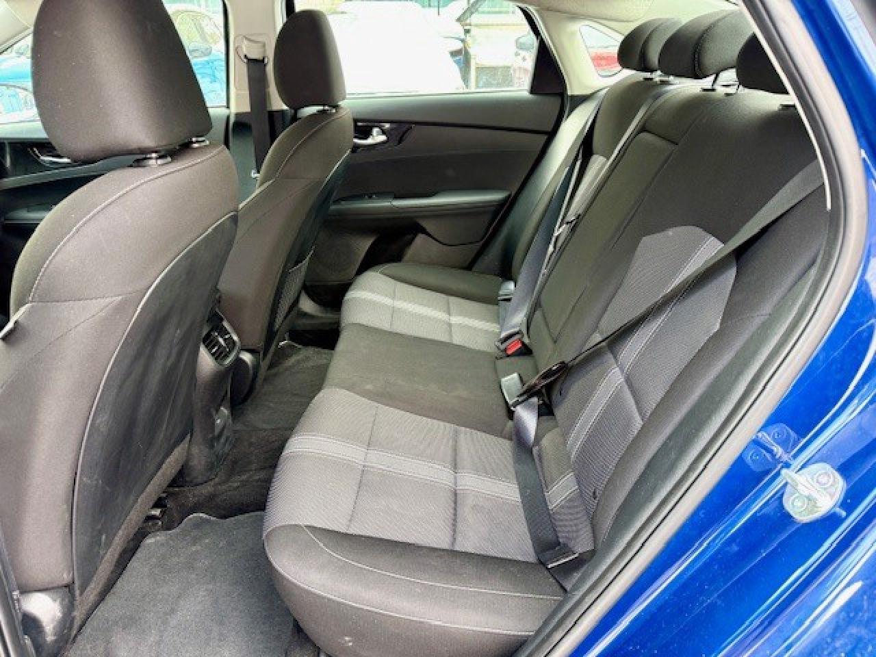 2023 Kia Forte EX IVT Photo