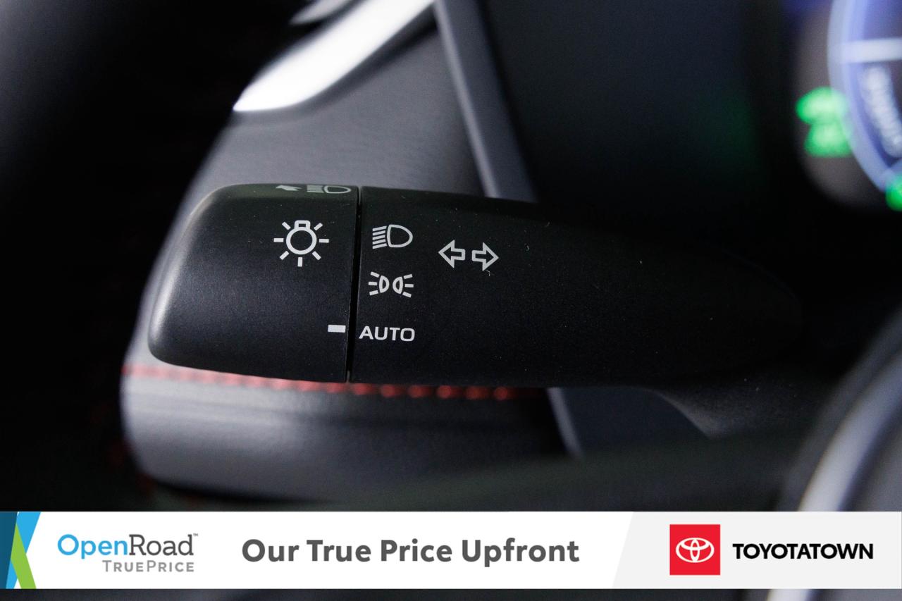 2025 Toyota RAV4 Plug-In Hybrid XSE! CERTIFIED PRE OWNED! ACCIDENT FREE! ELIGIBLE Photo