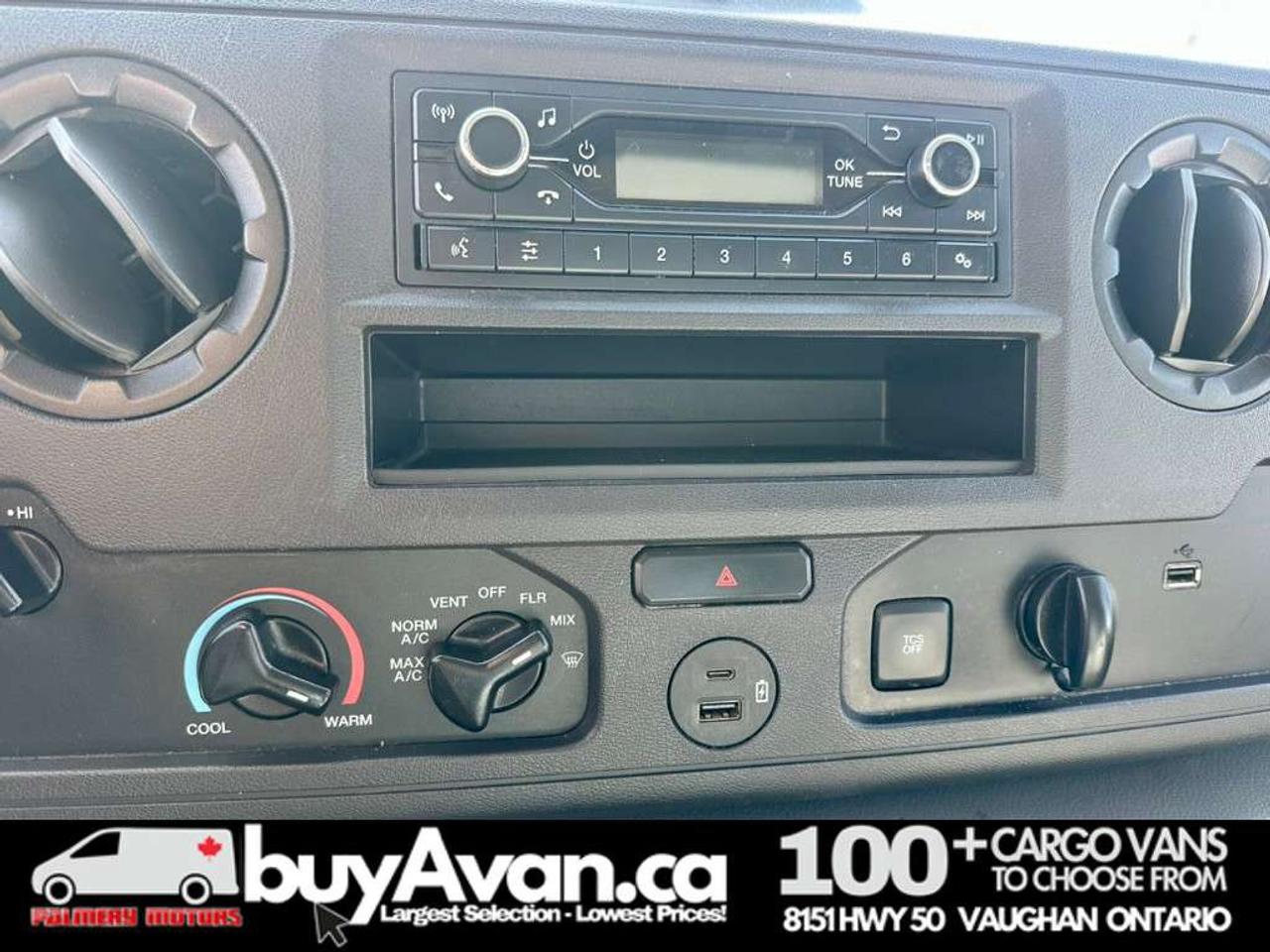 2022 Ford E-450 16FT Alum Box + Ramp V8 Gas Photo