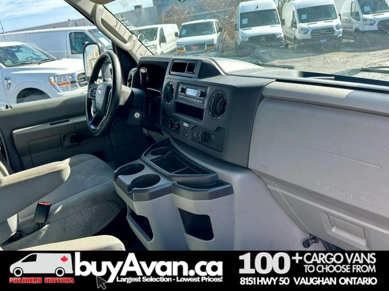 2022 Ford E-450 16FT Alum Box + Ramp V8 Gas Photo