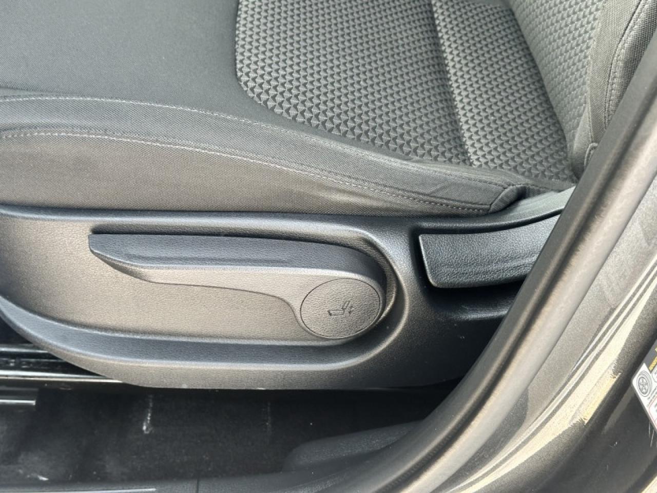 2023 Kia Sportage LX Photo