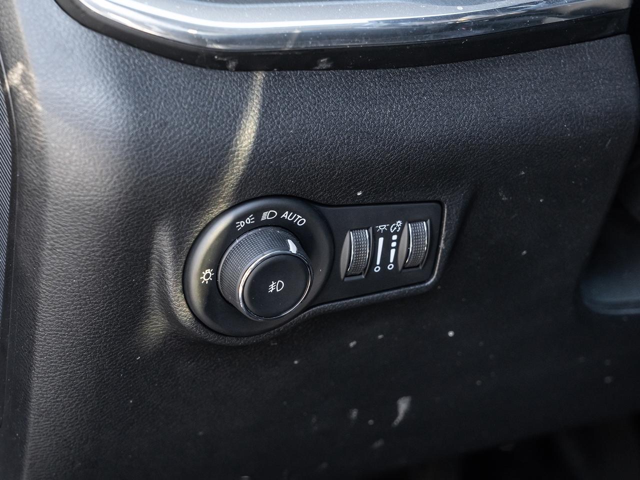 2022 Jeep Compass Limited 4X4 Photo