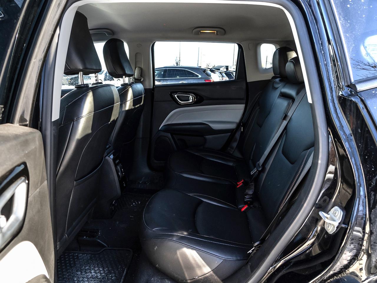 2022 Jeep Compass Limited 4X4 Photo