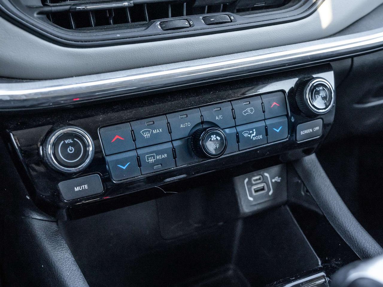 2022 Jeep Compass Limited 4X4 Photo