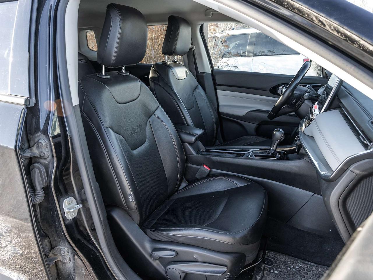 2022 Jeep Compass Limited 4X4 Photo