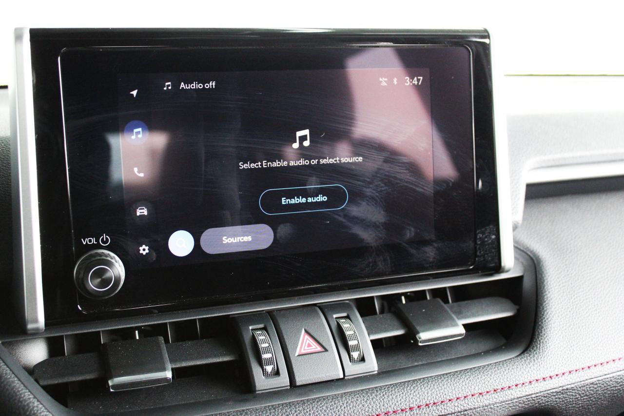 2025 Toyota RAV4 Plug-In Hybrid XSE AWD ONLY 8000 KILO 1-OWNER Photo