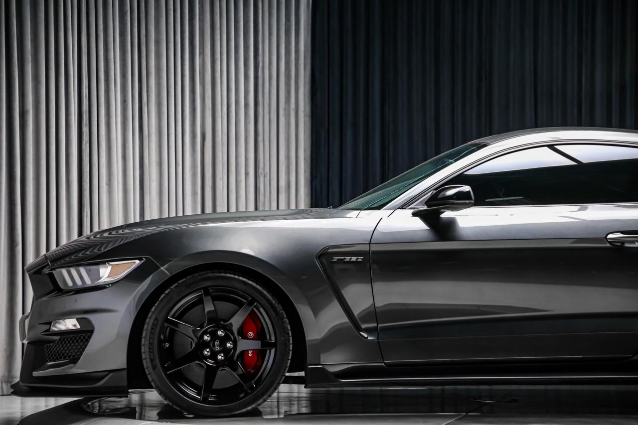 2020 Ford Mustang SHELBY GT350R 5.2L V8  CARBONRIMS RARE NOACCIDENT Photo