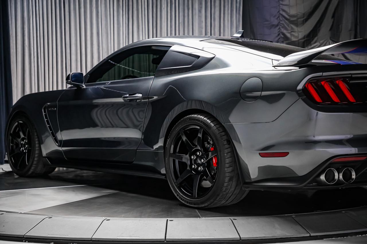 2020 Ford Mustang SHELBY GT350R 5.2L V8  CARBONRIMS RARE NOACCIDENT Photo