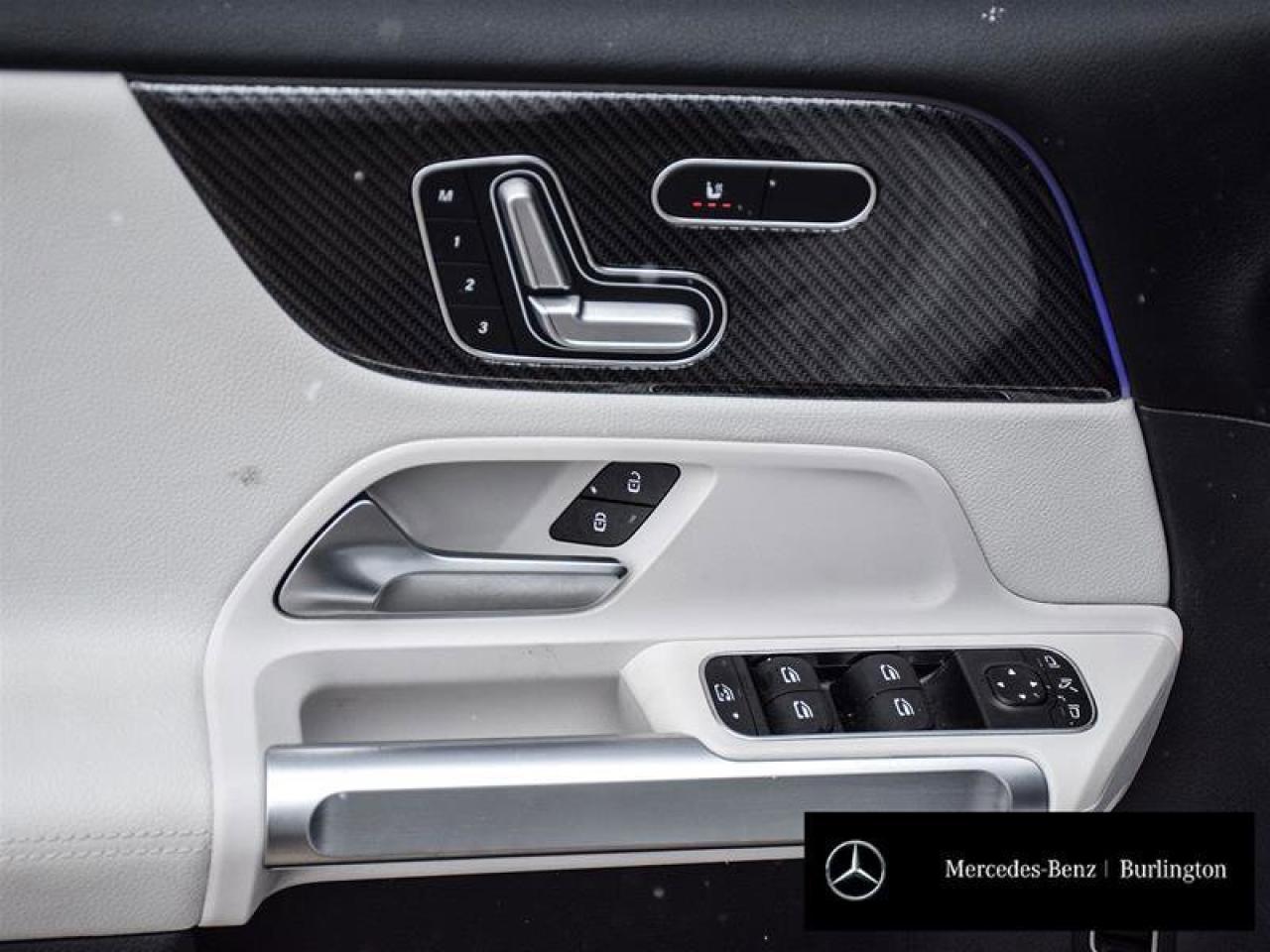 2022 Mercedes-Benz GLB AMG GLB 35 Photo