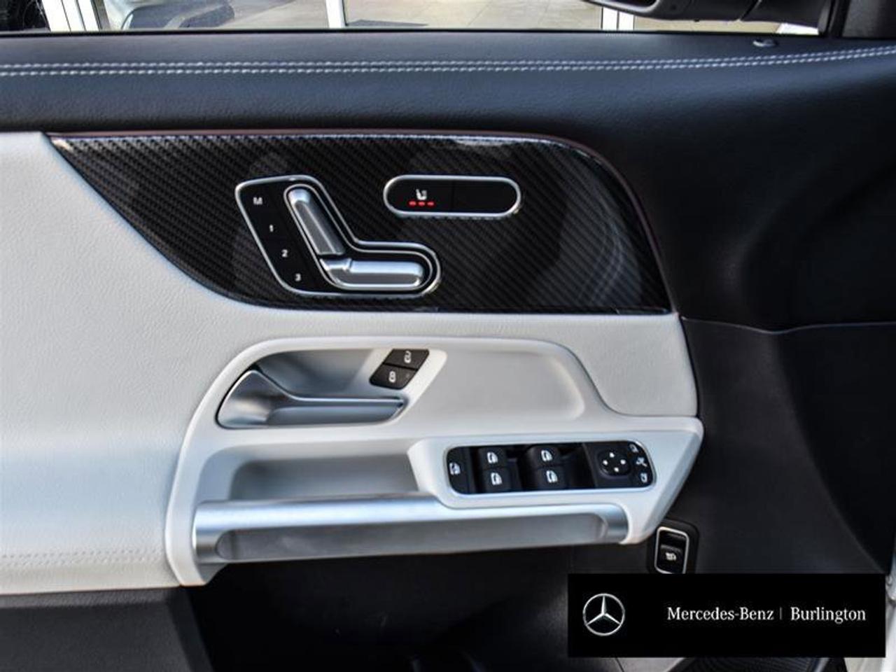 2022 Mercedes-Benz GLB AMG GLB 35 Photo