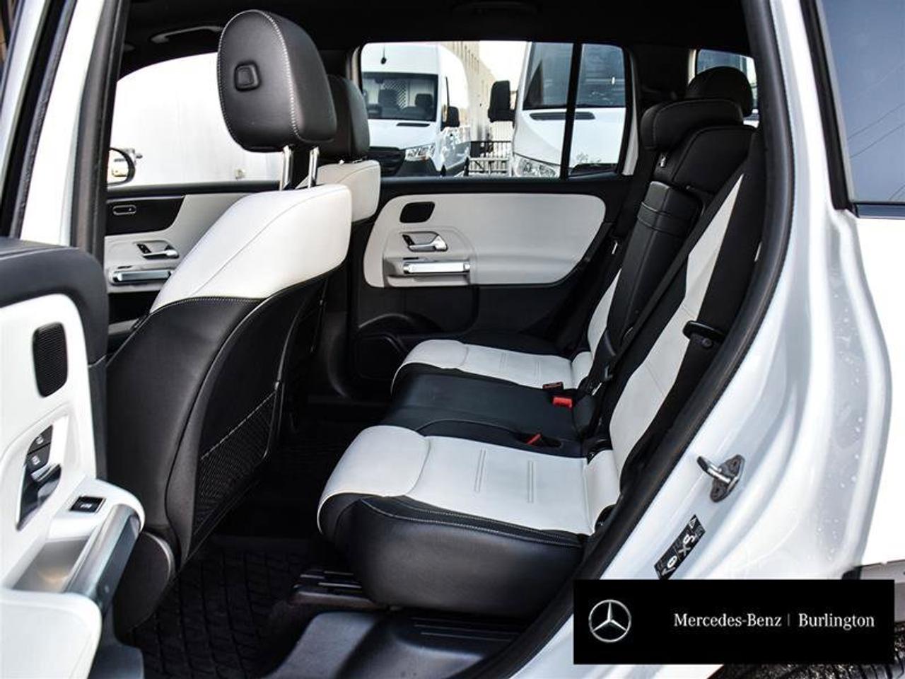 2022 Mercedes-Benz GLB AMG GLB 35 Photo