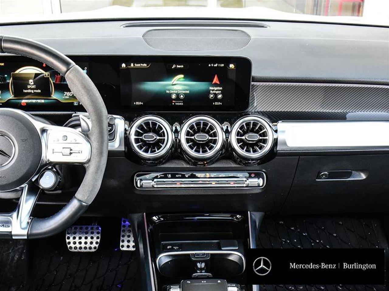 2022 Mercedes-Benz GLB AMG GLB 35 Photo