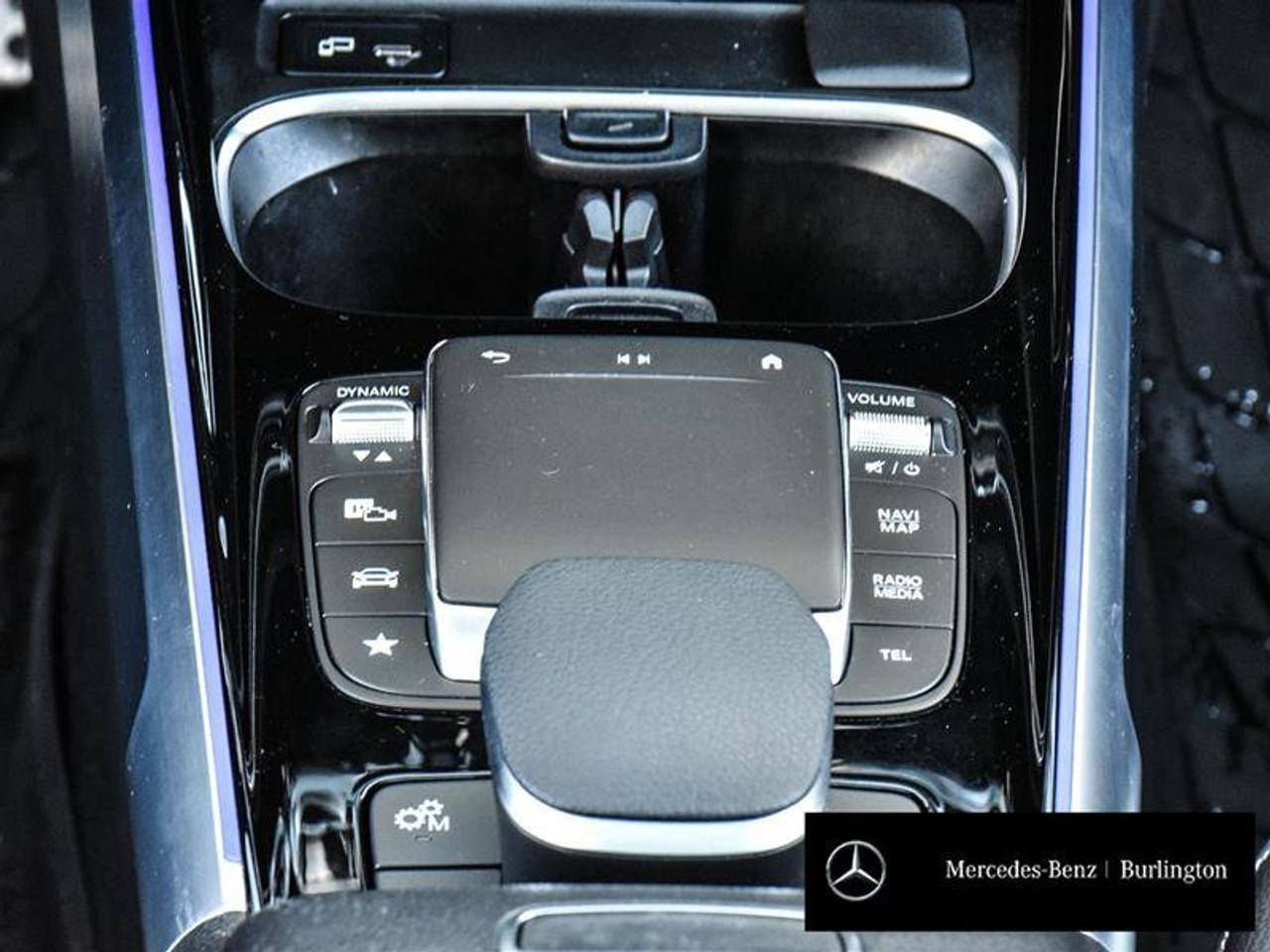 2022 Mercedes-Benz GLB AMG GLB 35 Photo