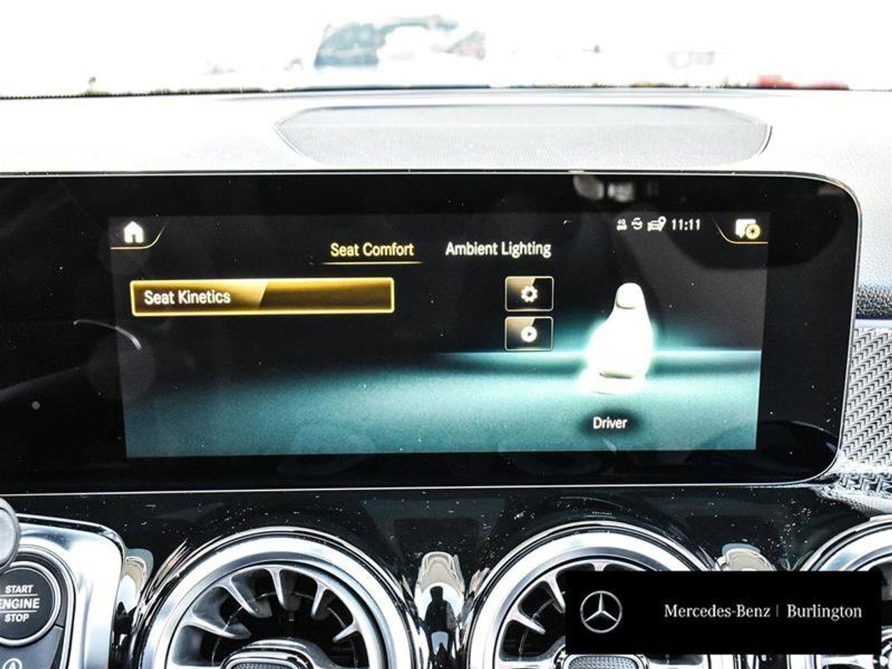 2022 Mercedes-Benz GLB AMG GLB 35 Photo