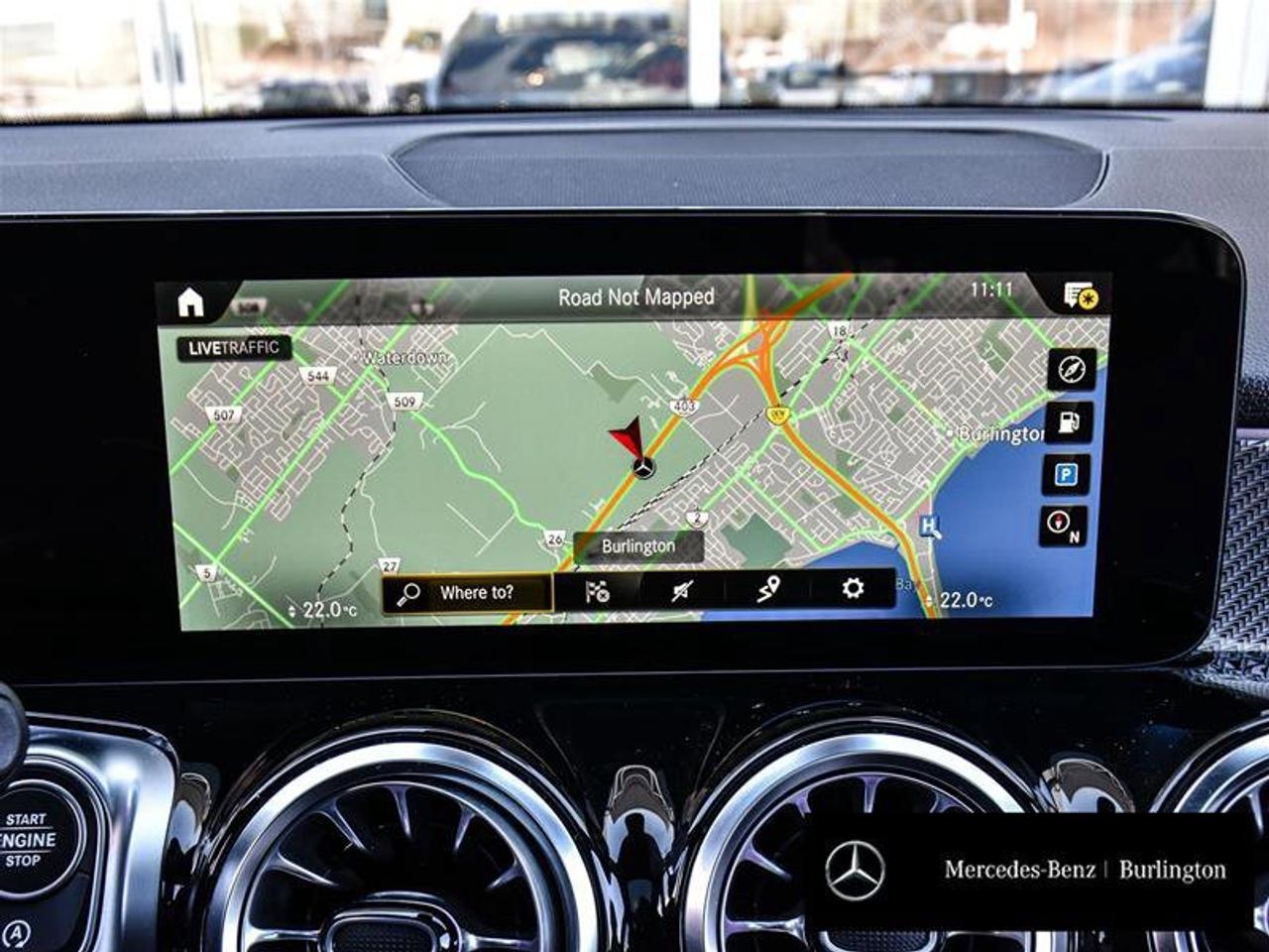 2022 Mercedes-Benz GLB AMG GLB 35 Photo