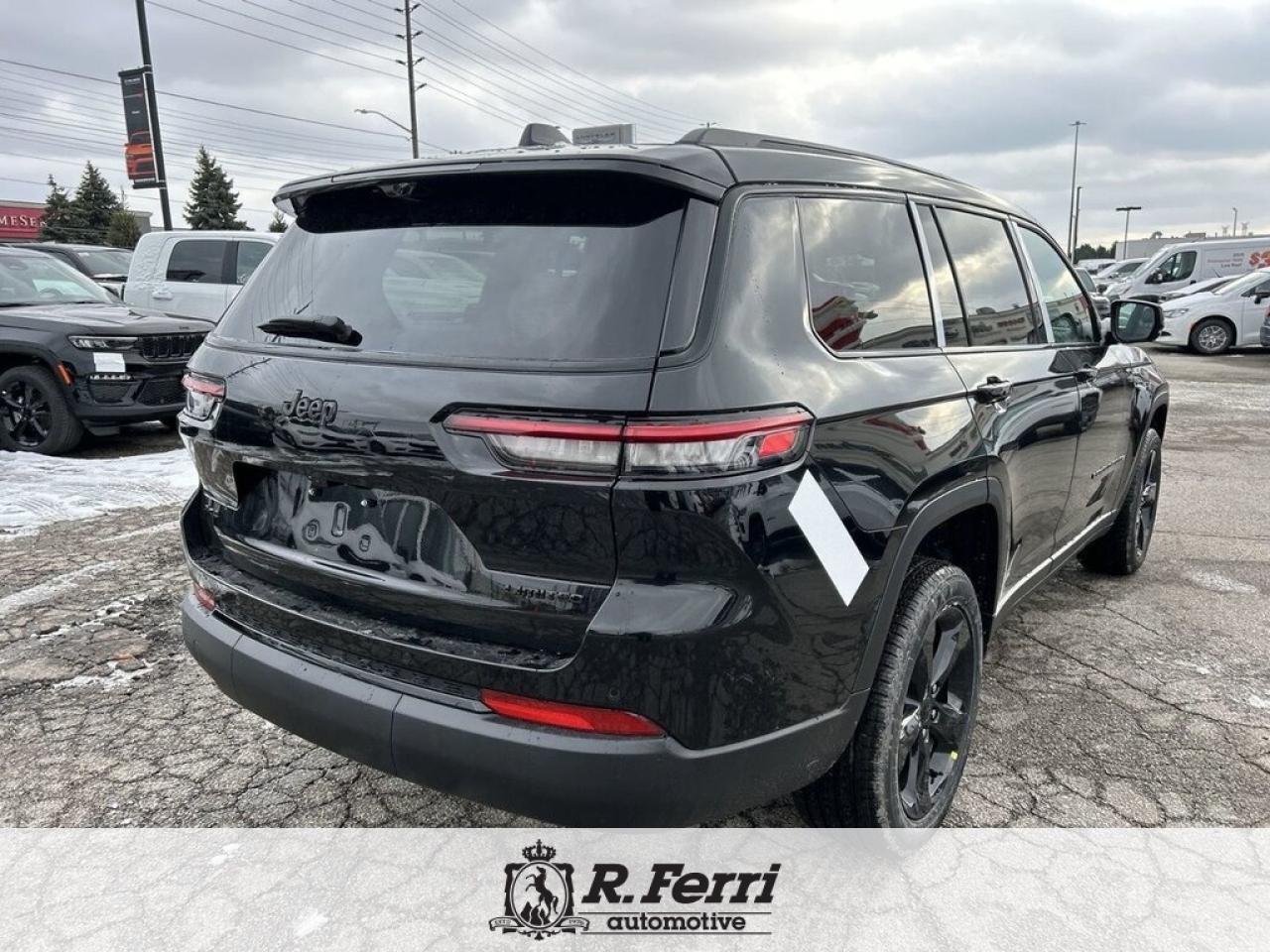 2025 Jeep Grand Cherokee L Limited 4dr 4x4 Photo4