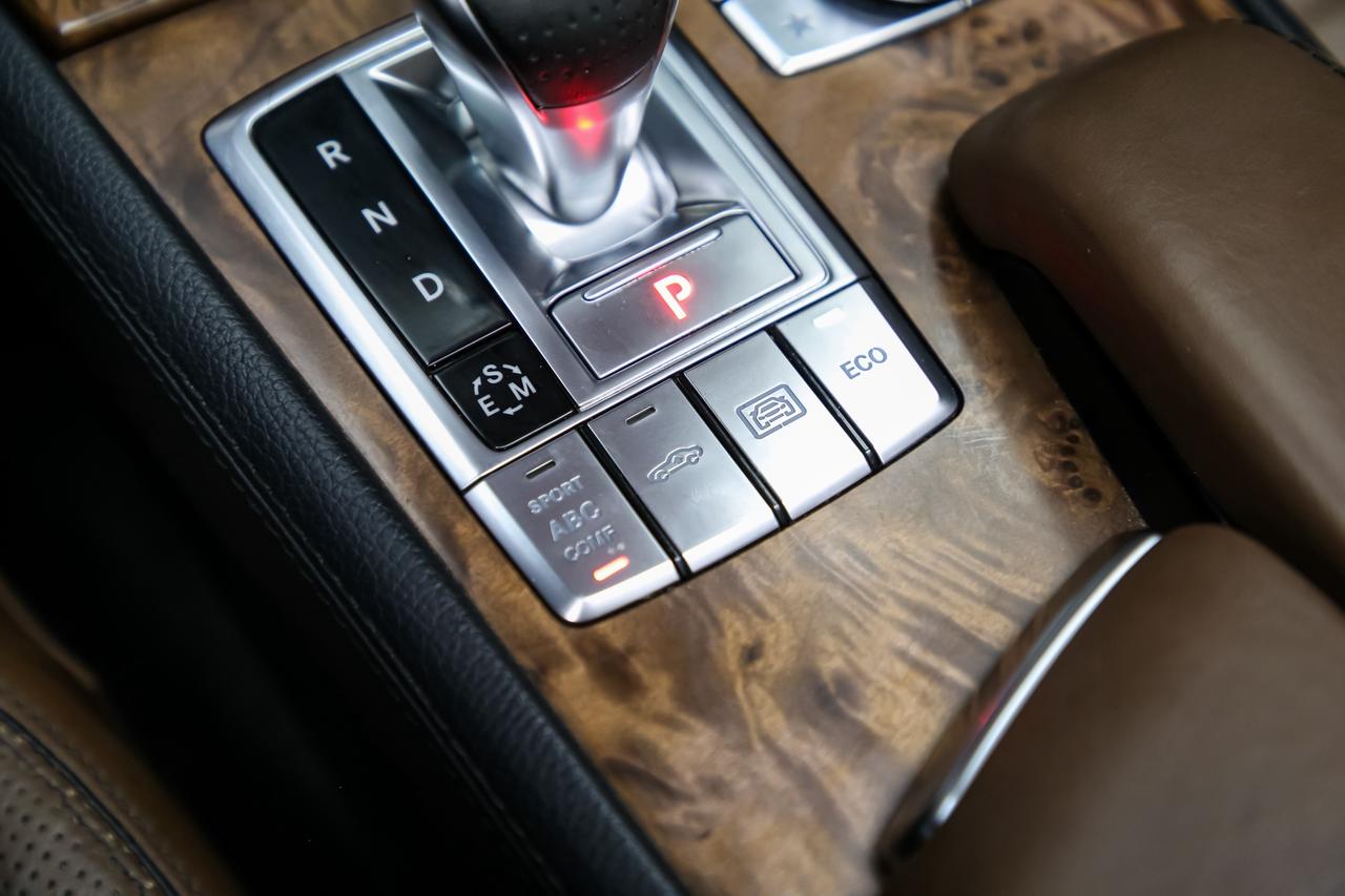 2013 Mercedes-Benz SL-Class SL 550 ROADSTER V8 429HP  AIRSUSPENSION NOACCIDENT Photo