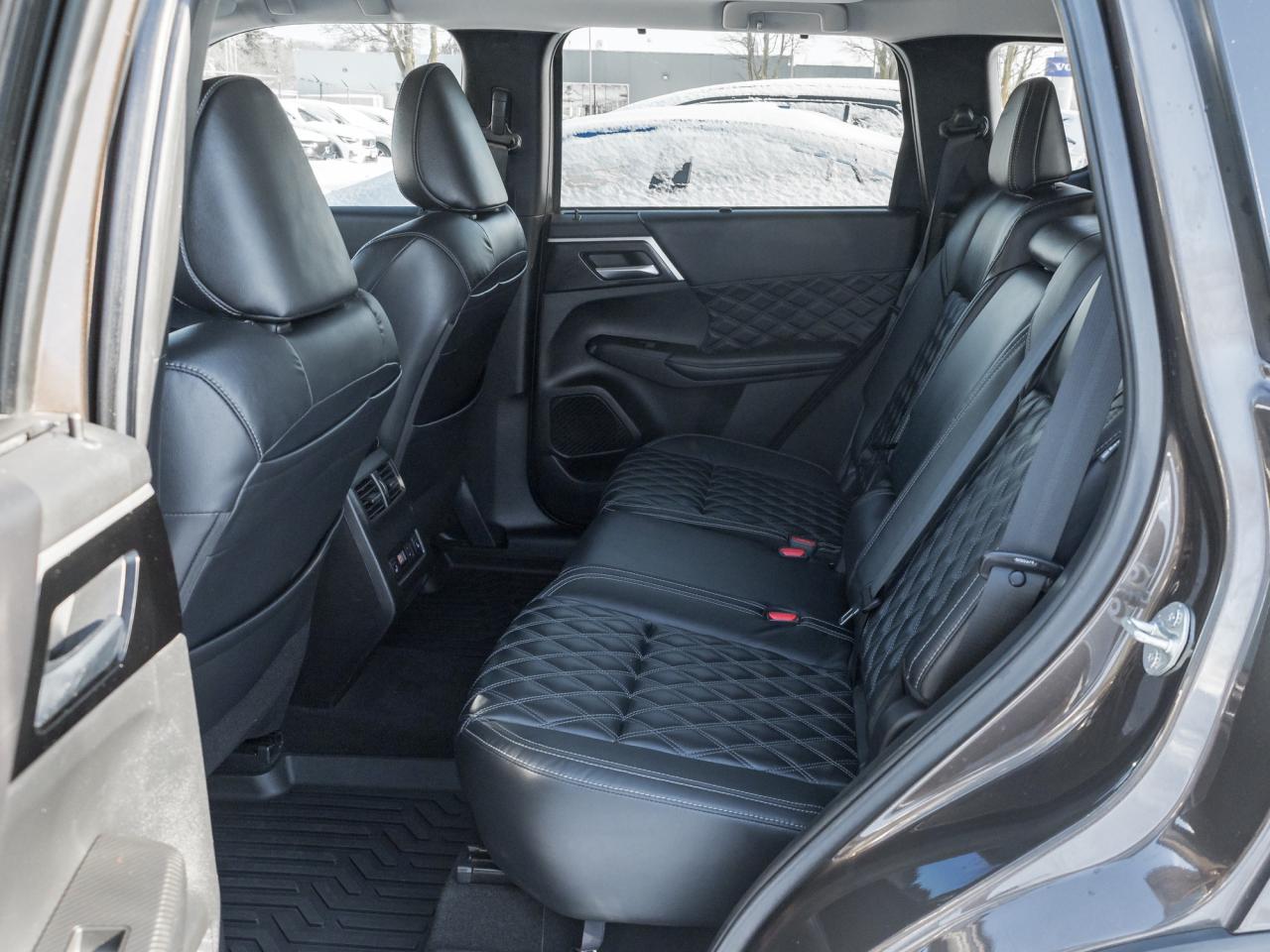 2022 Mitsubishi Outlander GT S-AWC CPO FINANCE RATES FOR AS LOW AS 0.90% Photo