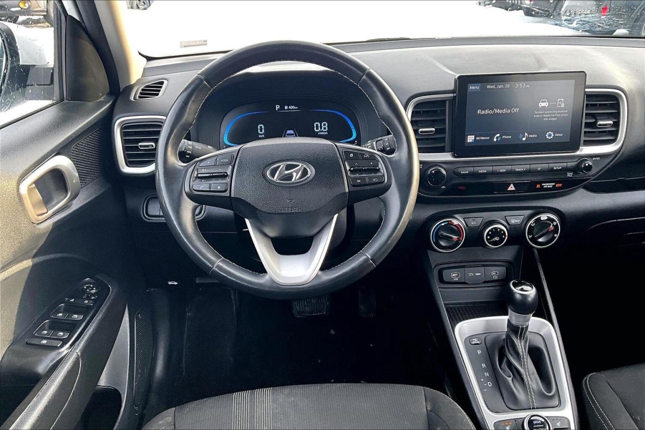 2023 Hyundai Venue PREFERRED   HEATED SEATS/STEER   BLINDSPOT ASSIST Photo2