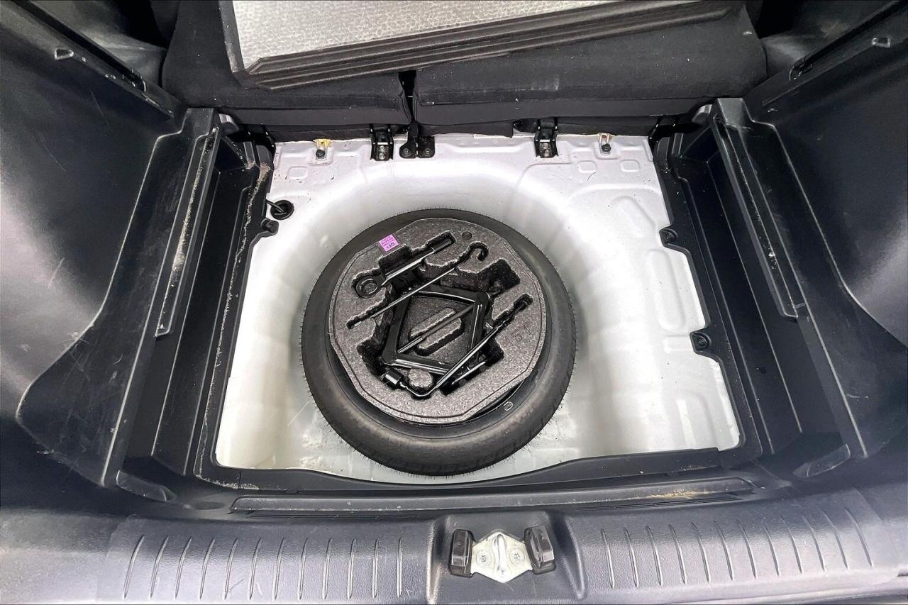 2023 Hyundai Venue PREFERRED   HEATED SEATS/STEER   BLINDSPOT ASSIST Photo