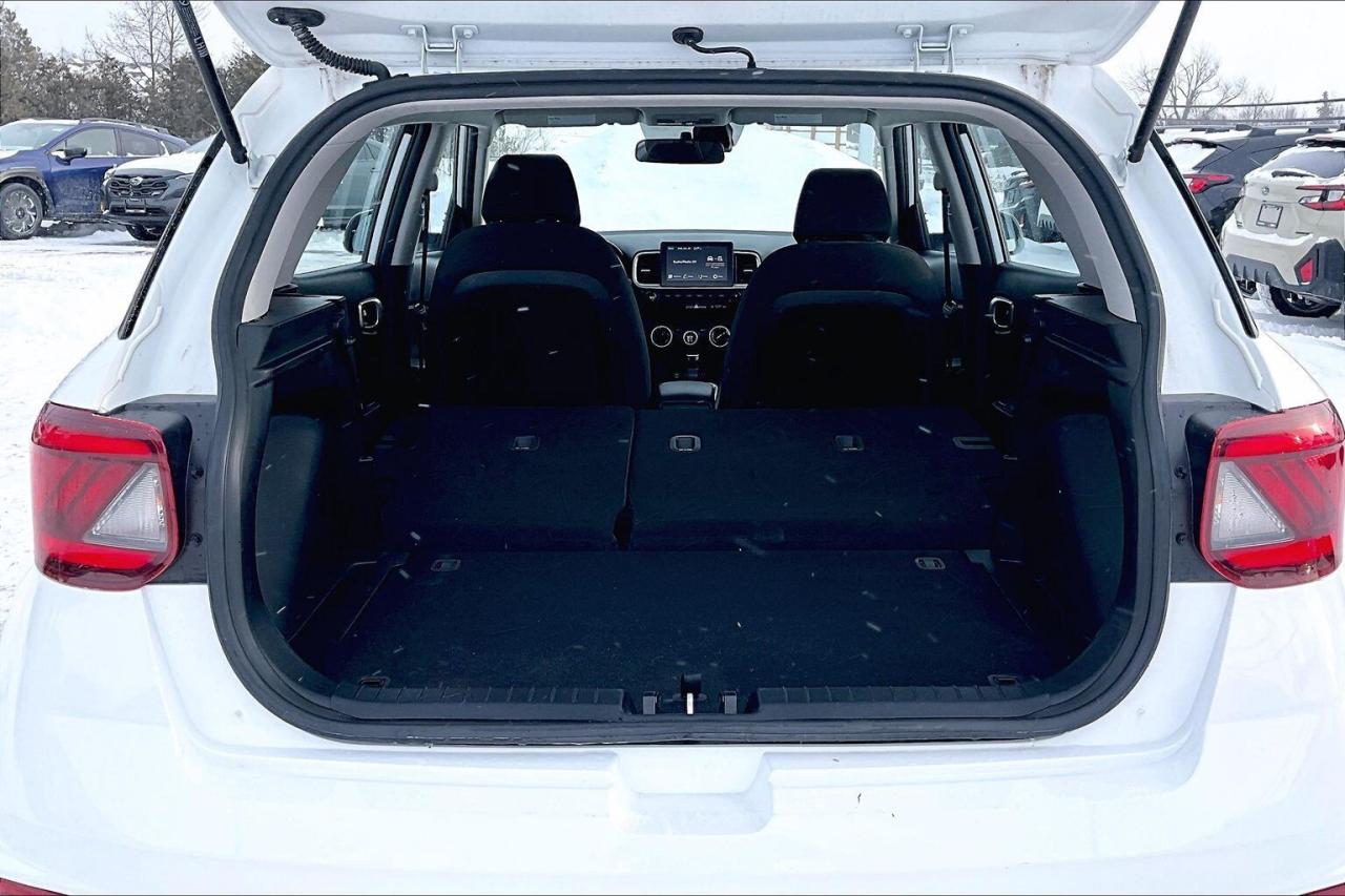 2023 Hyundai Venue PREFERRED   HEATED SEATS/STEER   BLINDSPOT ASSIST Photo