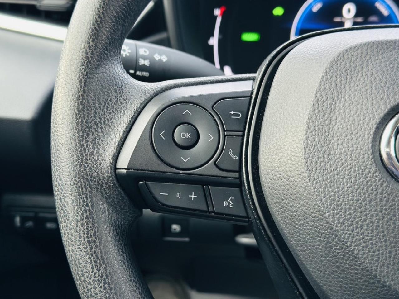 2025 Toyota Corolla Hybrid LE Photo