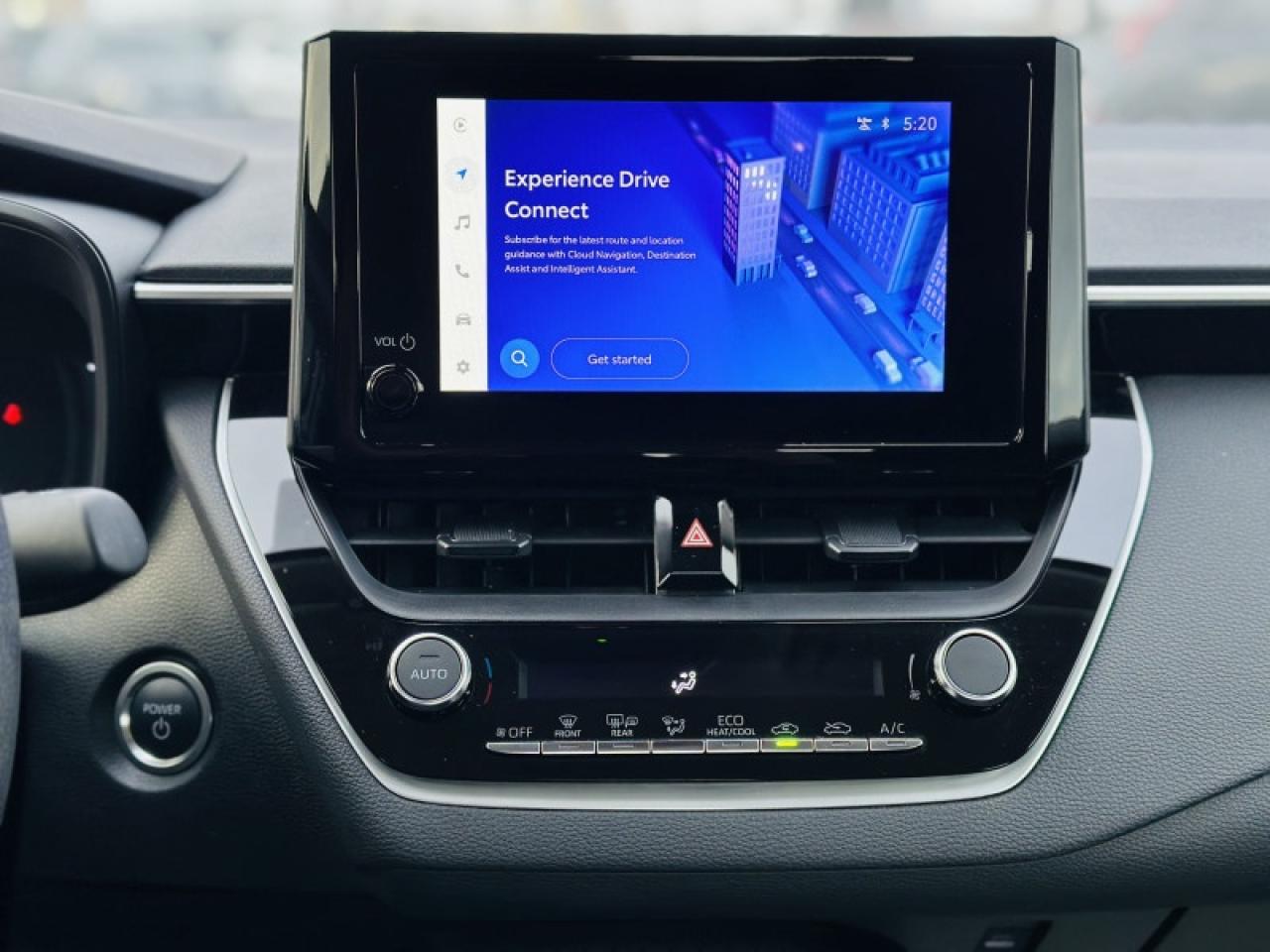 2025 Toyota Corolla Hybrid LE Photo