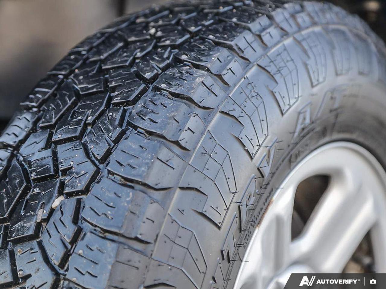 2017 Jeep Wrangler Sport   V6   4WD   Exterior Temperature Display Photo