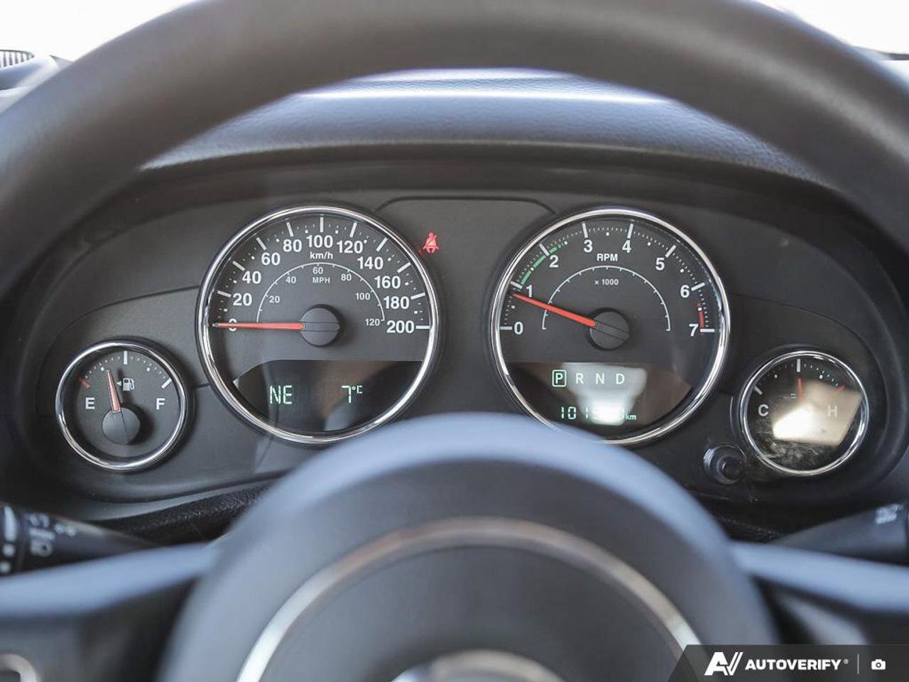 2017 Jeep Wrangler Sport   V6   4WD   Exterior Temperature Display Photo