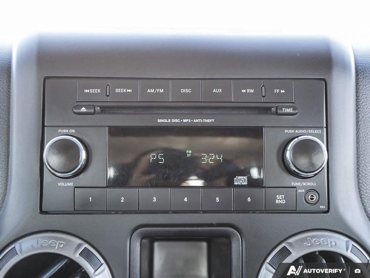 2017 Jeep Wrangler Sport   V6   4WD   Exterior Temperature Display Photo