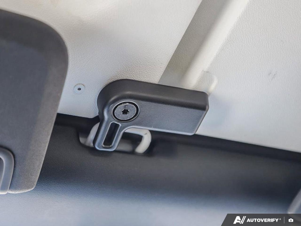 2017 Jeep Wrangler Sport   V6   4WD   Exterior Temperature Display Photo