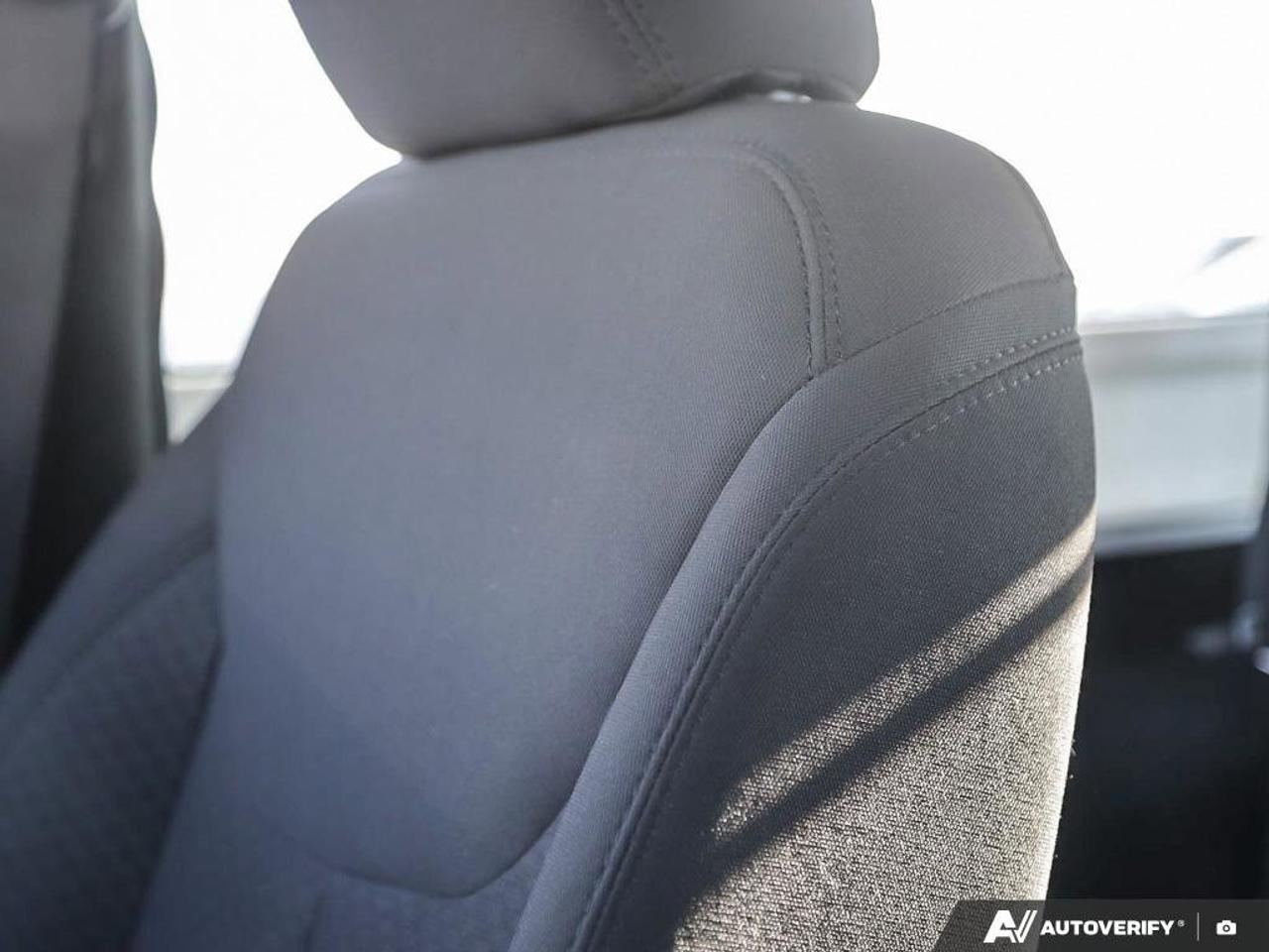 2017 Jeep Wrangler Sport   V6   4WD   Exterior Temperature Display Photo