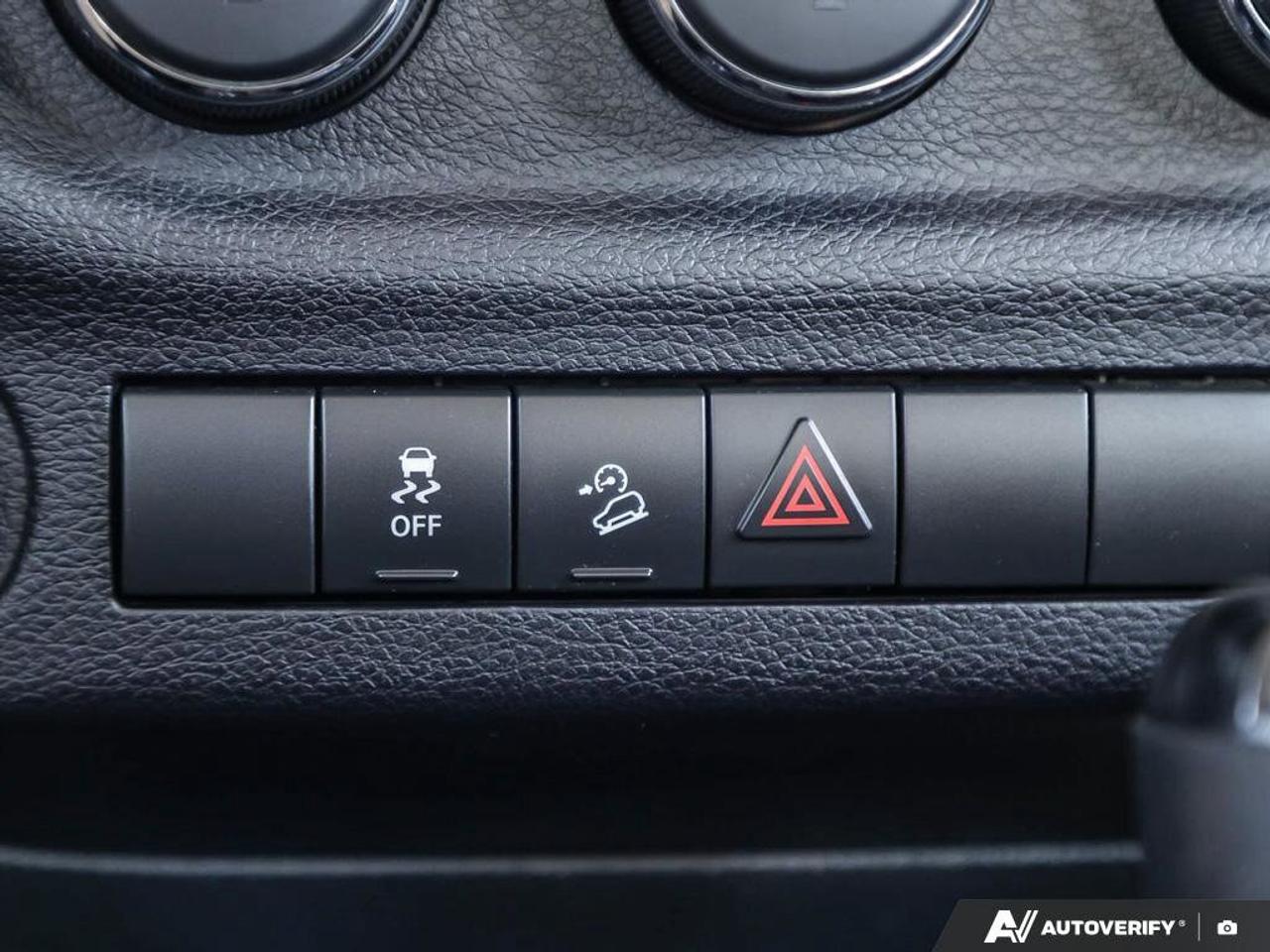 2017 Jeep Wrangler Sport   V6   4WD   Exterior Temperature Display Photo