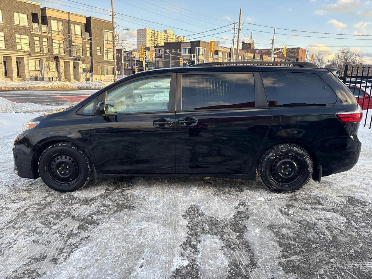 2020 Toyota Sienna LE Winter Tires/Winter Mats Included Photo