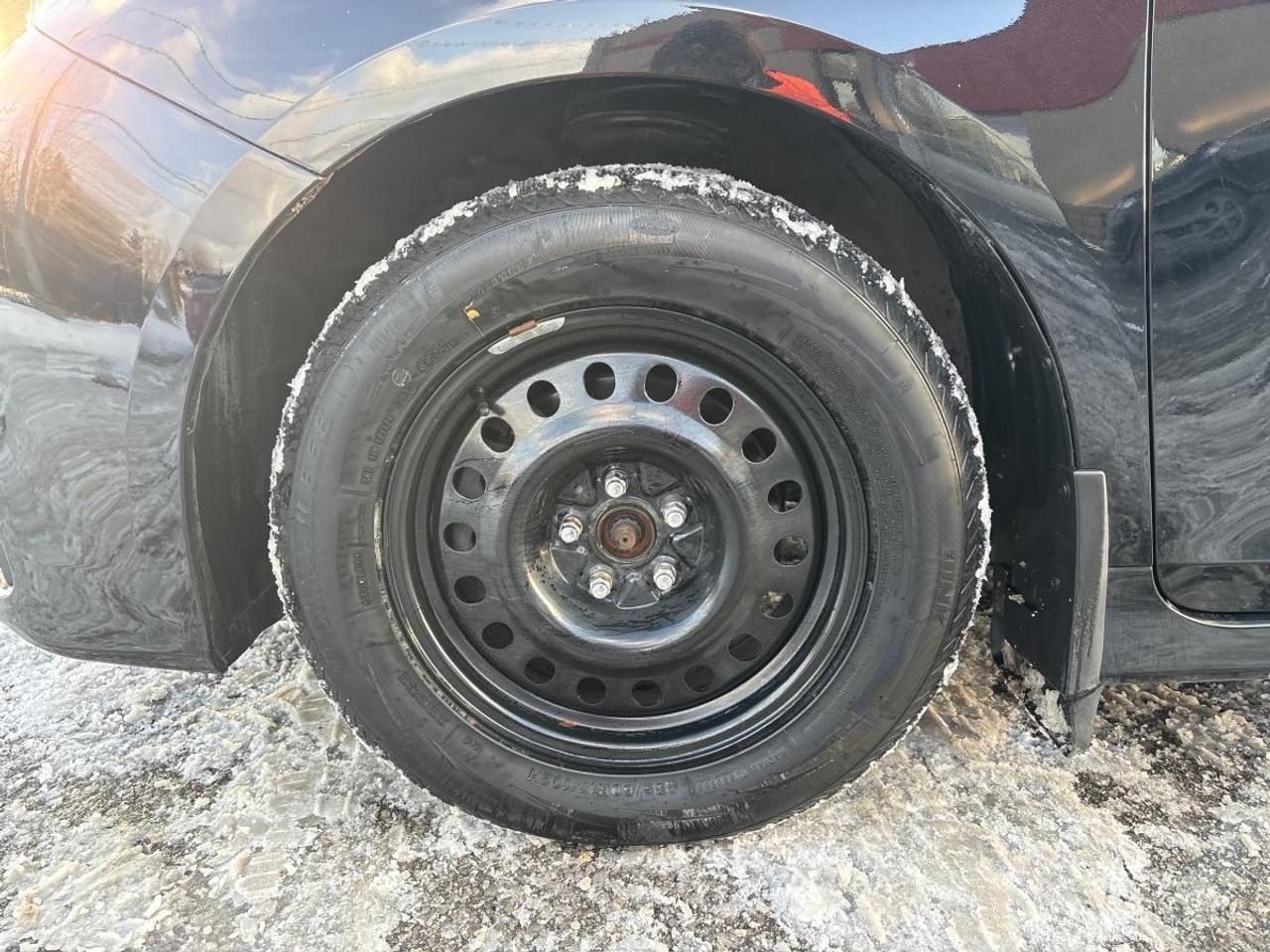 2020 Toyota Sienna LE Winter Tires/Winter Mats Included Photo