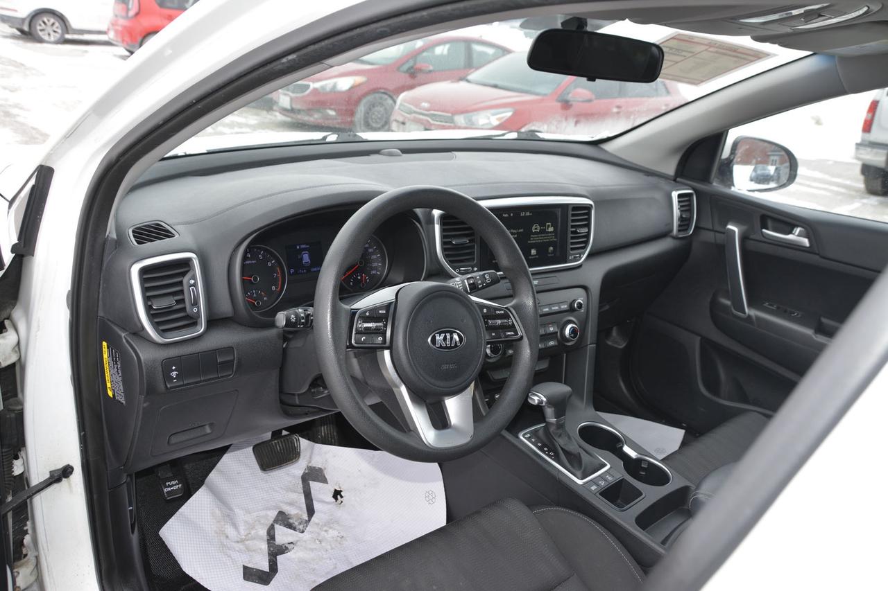 2020 Kia Sportage LX Photo