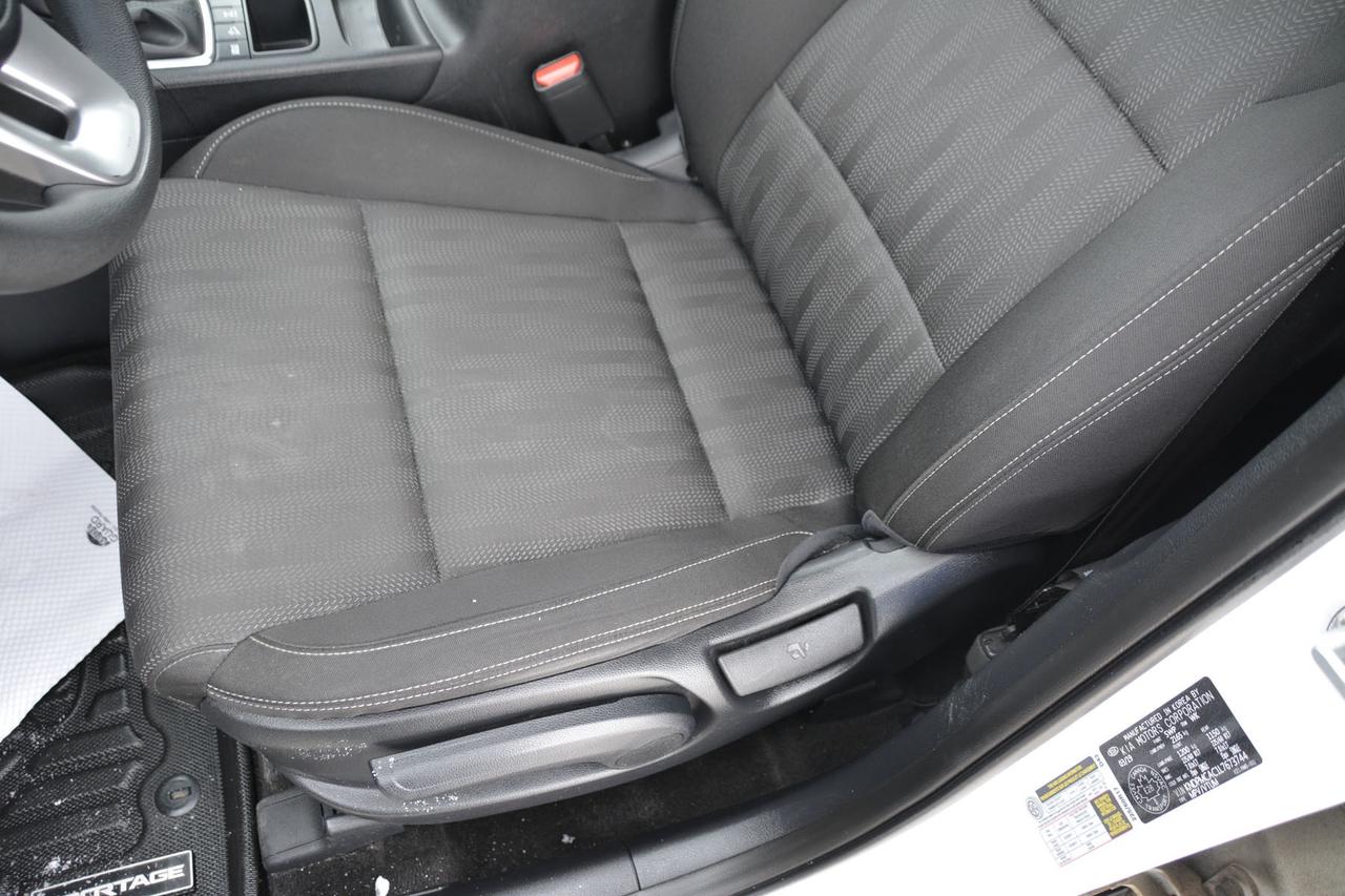 2020 Kia Sportage LX Photo