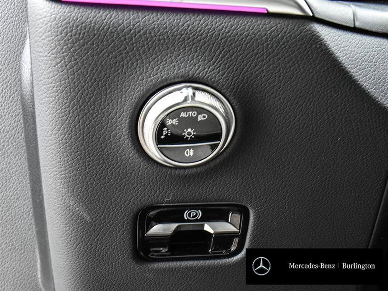 2025 Mercedes-Benz GLC GLC 300 Photo