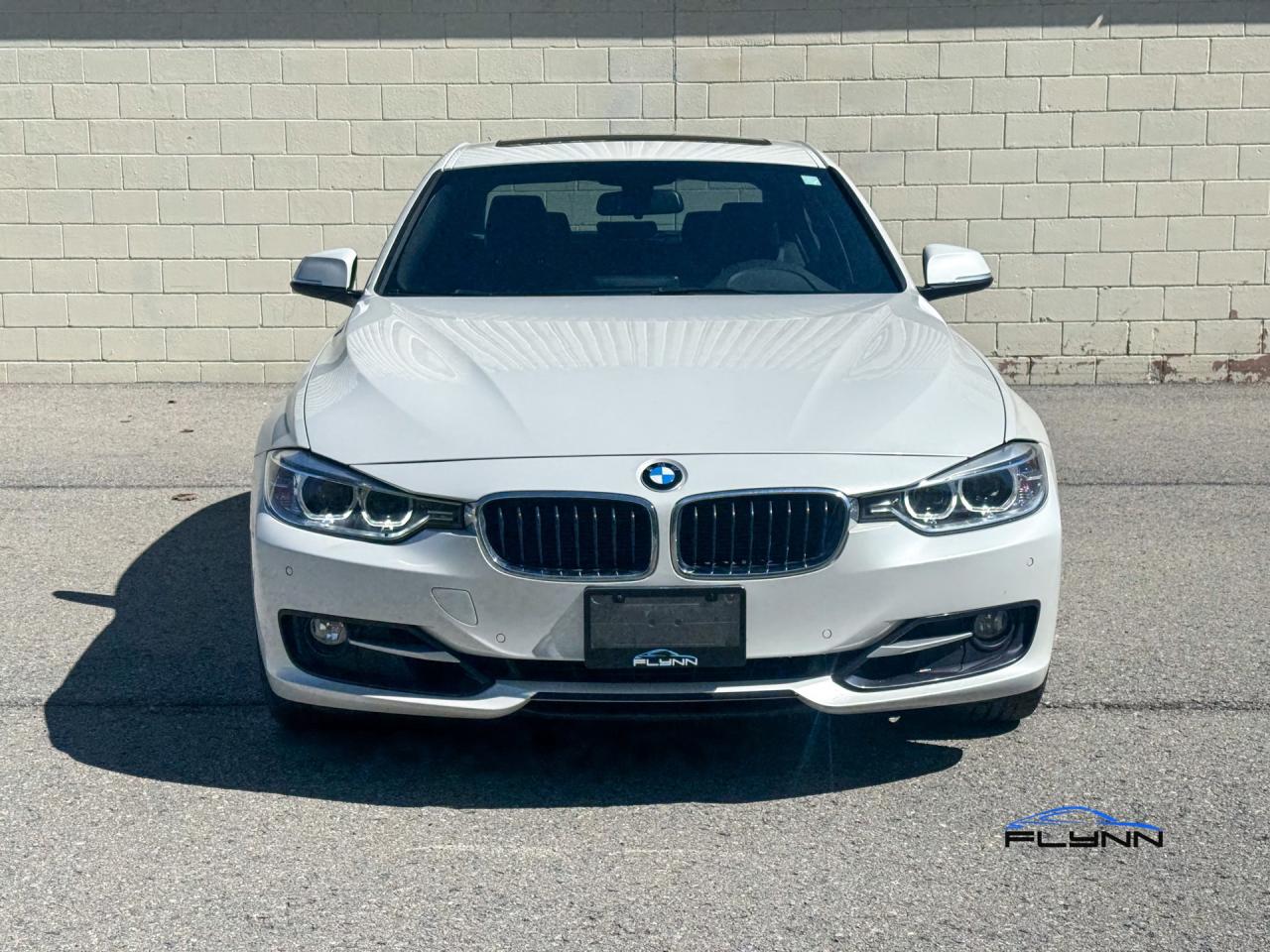 2014 BMW 3 Series 328i xDrive Sedan Service History, Sport Line Photo