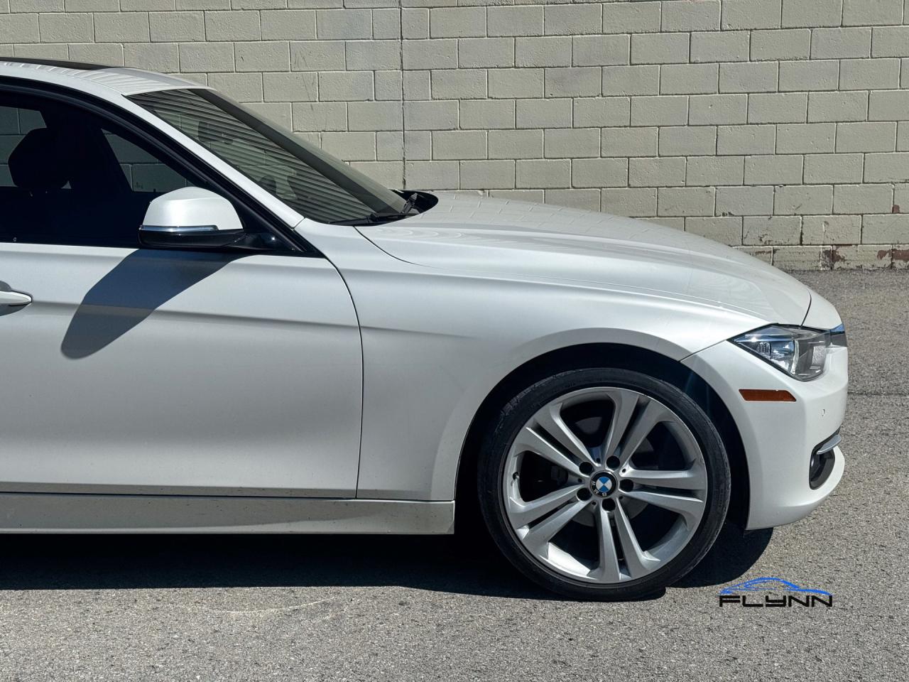 2014 BMW 3 Series 328i xDrive Sedan Service History, Sport Line Photo