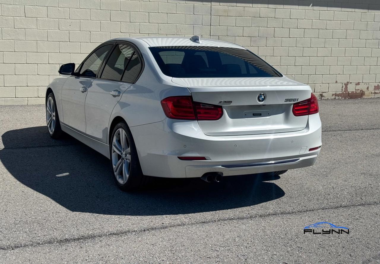 2014 BMW 3 Series 328i xDrive Sedan Service History, Sport Line Photo