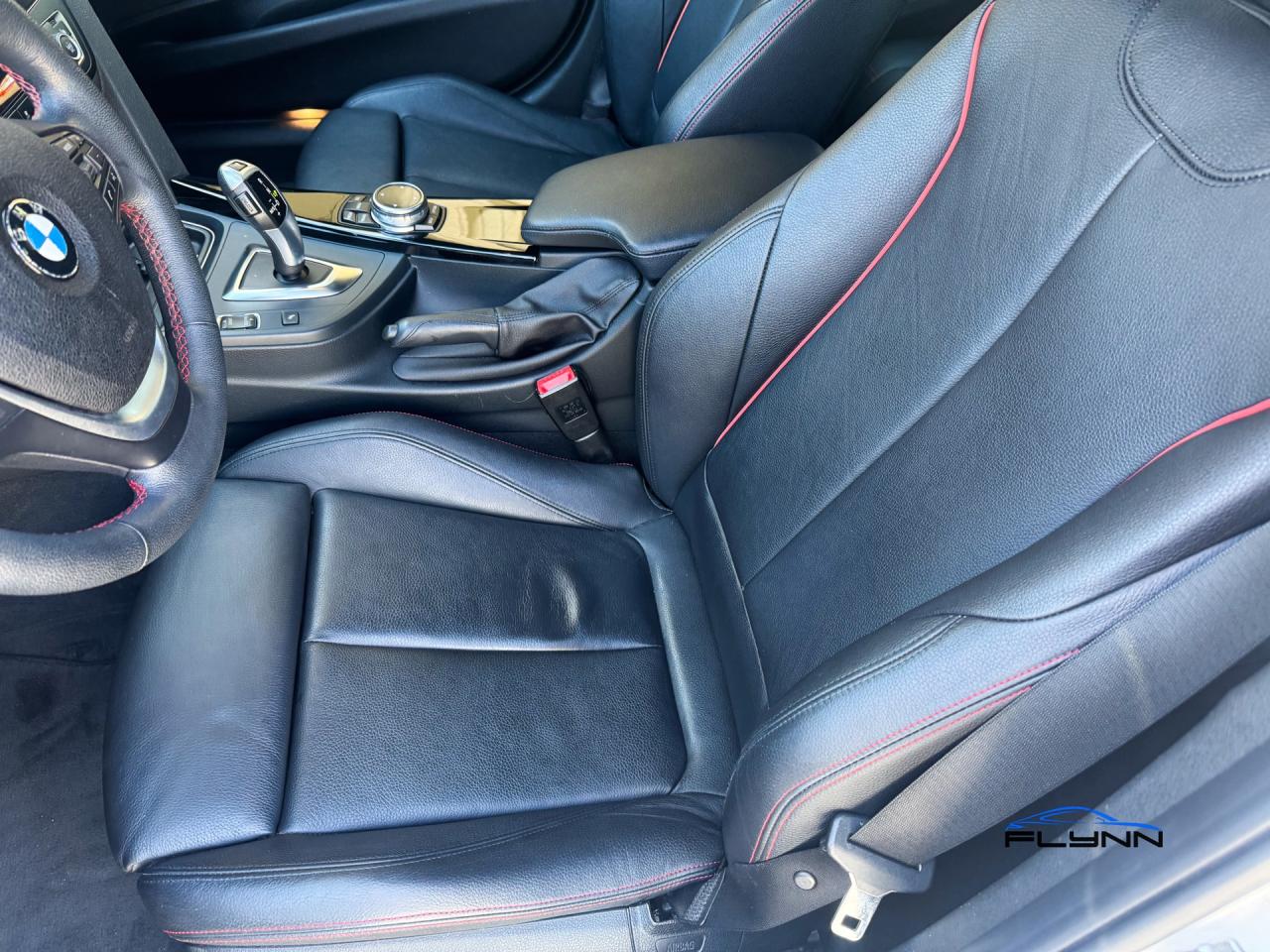 2014 BMW 3 Series 328i xDrive Sedan Service History, Sport Line Photo