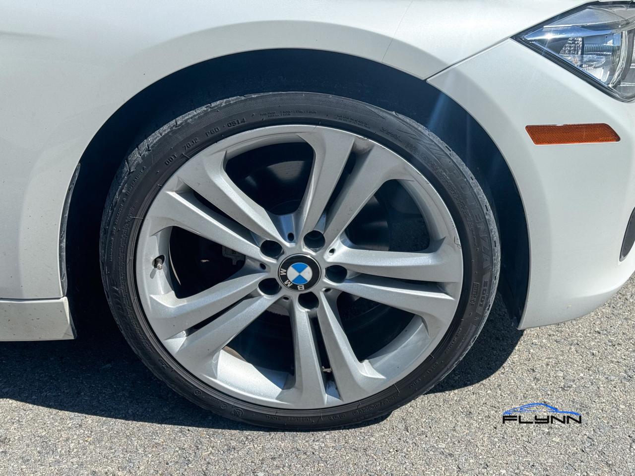 2014 BMW 3 Series 328i xDrive Sedan Service History, Sport Line Photo