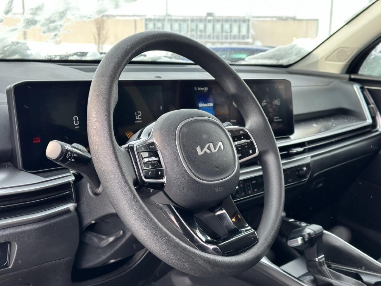 2024 Kia Sorento LX Photo