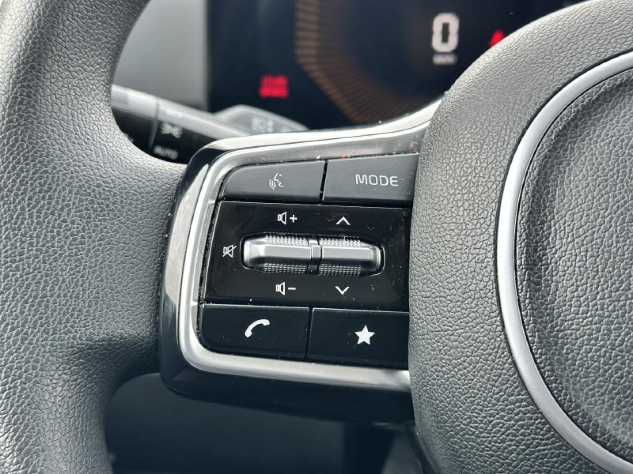 2024 Kia Sorento LX Photo