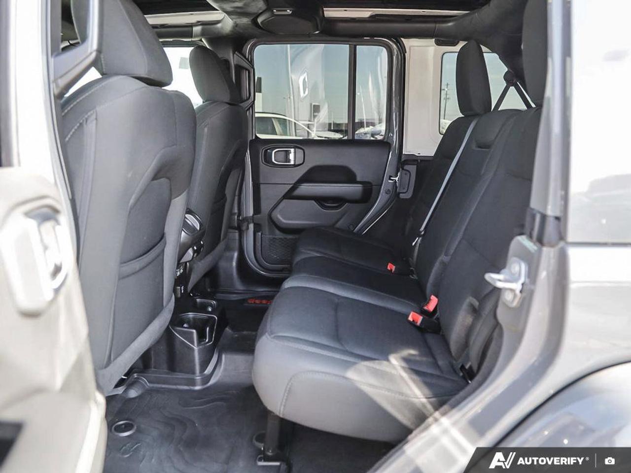 2021 Jeep Wrangler Unlimited Sahara Photo