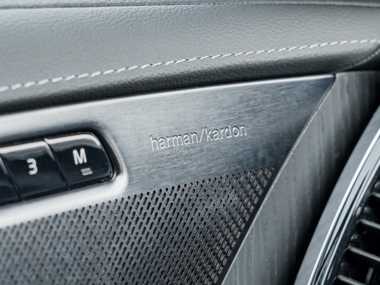 2024 Volvo XC90 Recharge T8 eAWD PHEV Ultimate 7-Seater LOW MILEAGE  CPO Photo