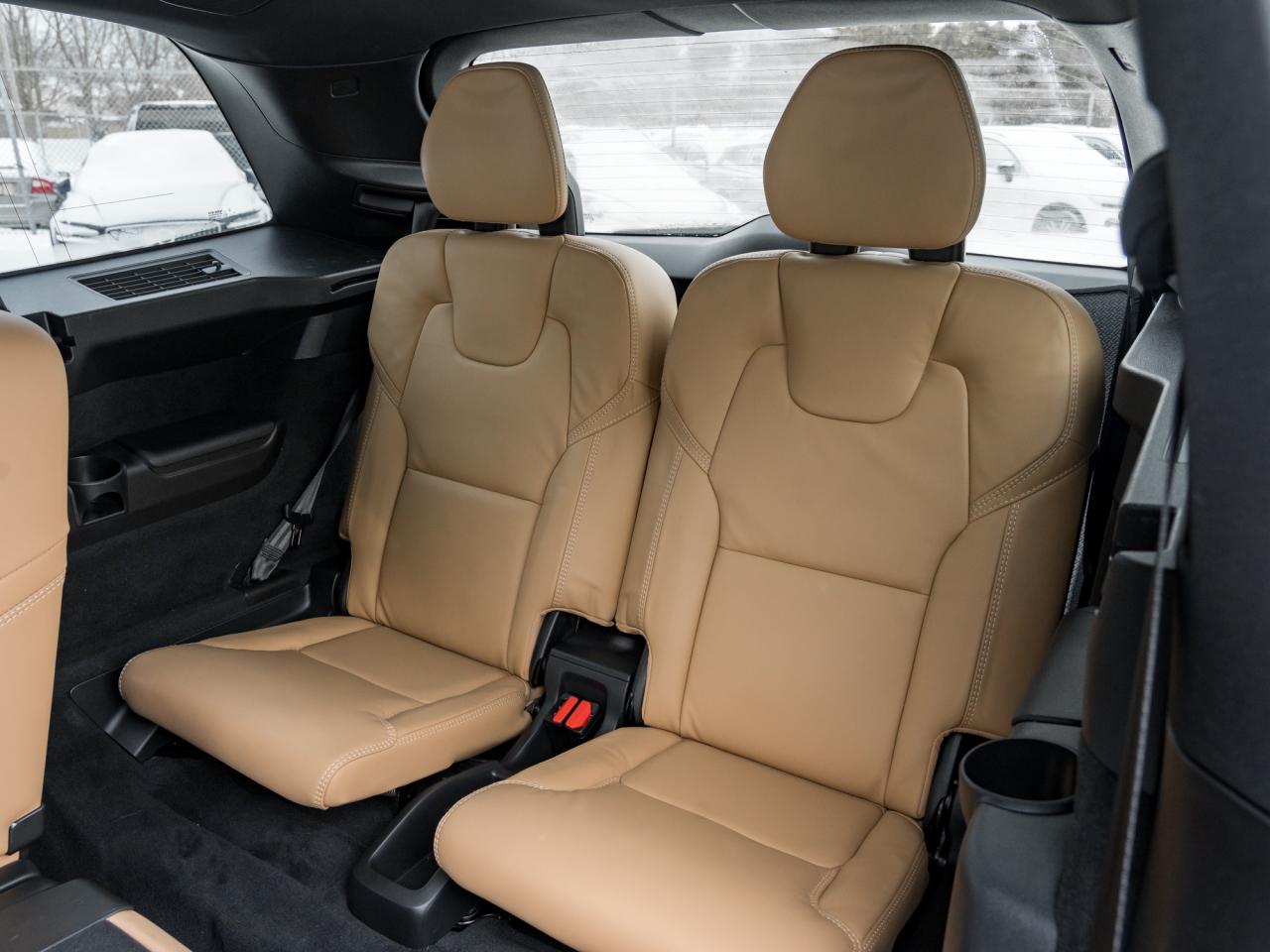 2024 Volvo XC90 Recharge T8 eAWD PHEV Ultimate 7-Seater LOW MILEAGE  CPO Photo